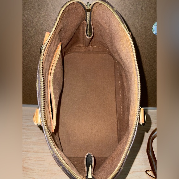 ✅ AUTHENTIC LOUIS VUITTON ALMA PM - Picture 2 of 11